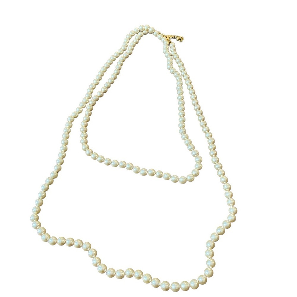 Joan Rivers long length Faux Pearl necklace